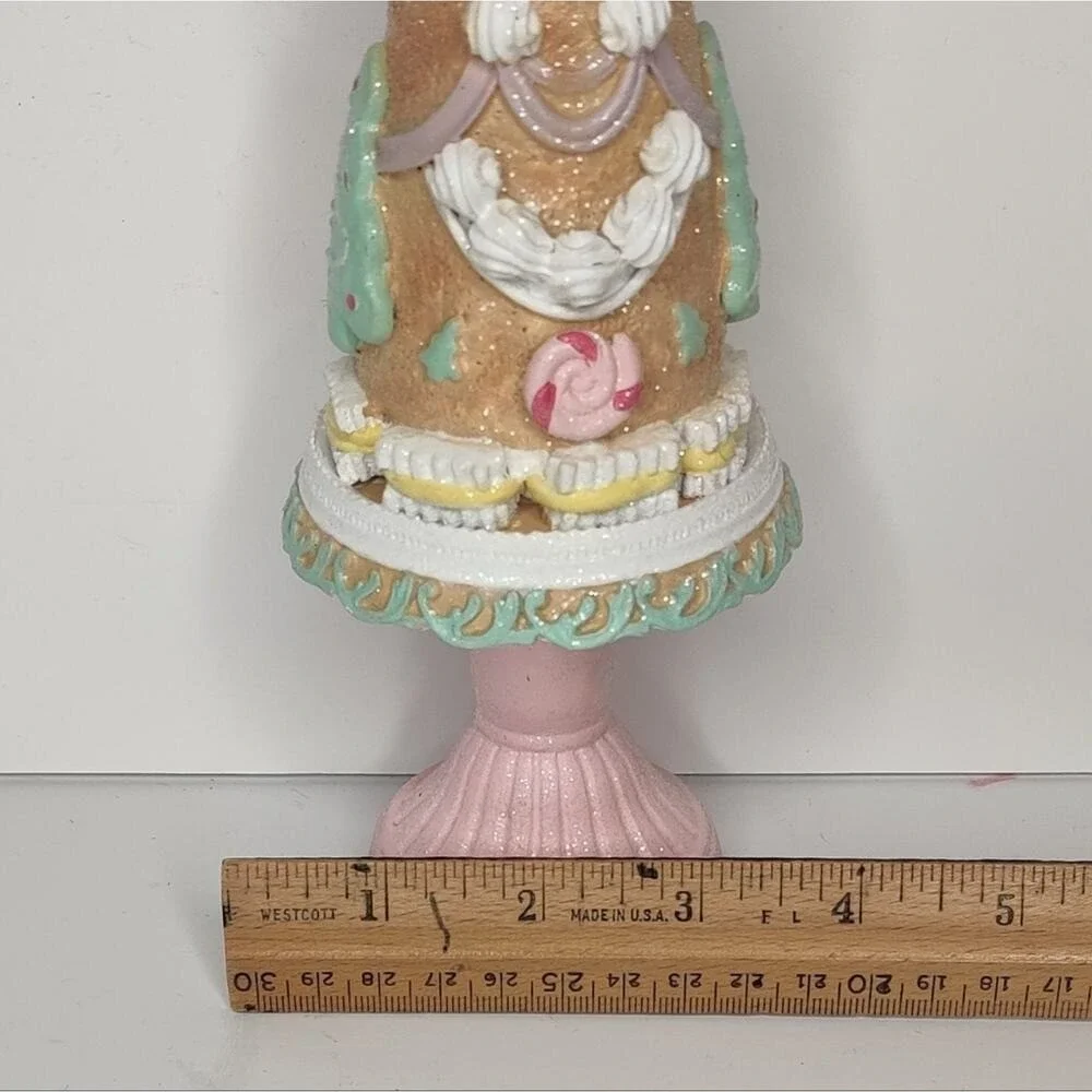 Pastel Pink Sugar Coated Christmas Candyland Sweet Treats Gingerbread‎ Tree